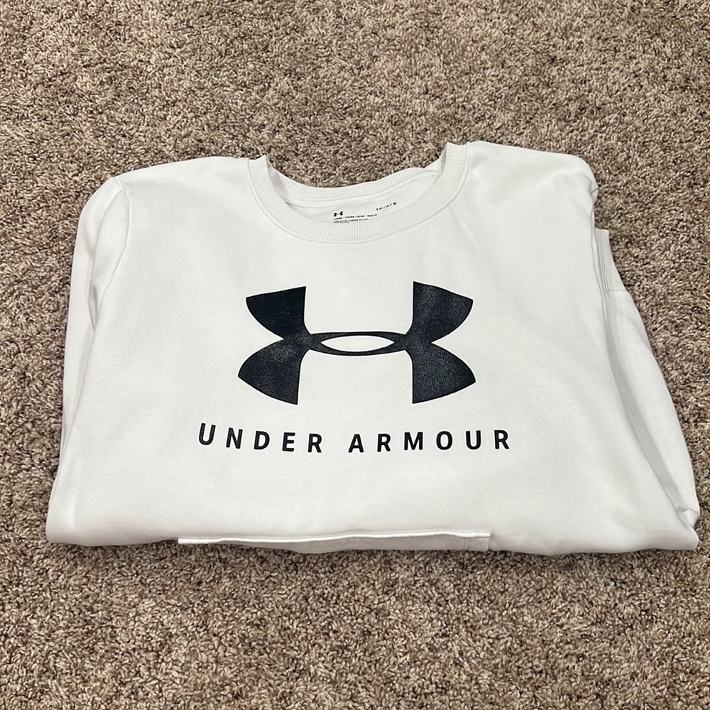 Under Armour Sweatshirt
